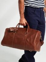 Men's Versatile Leather Weekender Bag with Integrated Shoe